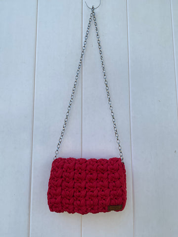 Handmade knitted crossbody handbag with chain strap